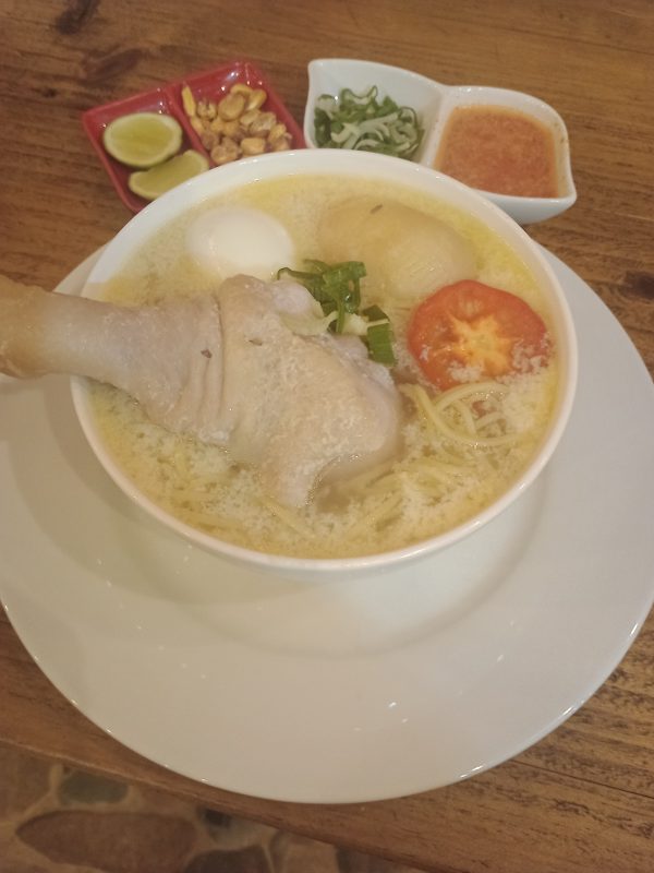 Caldo de gallina